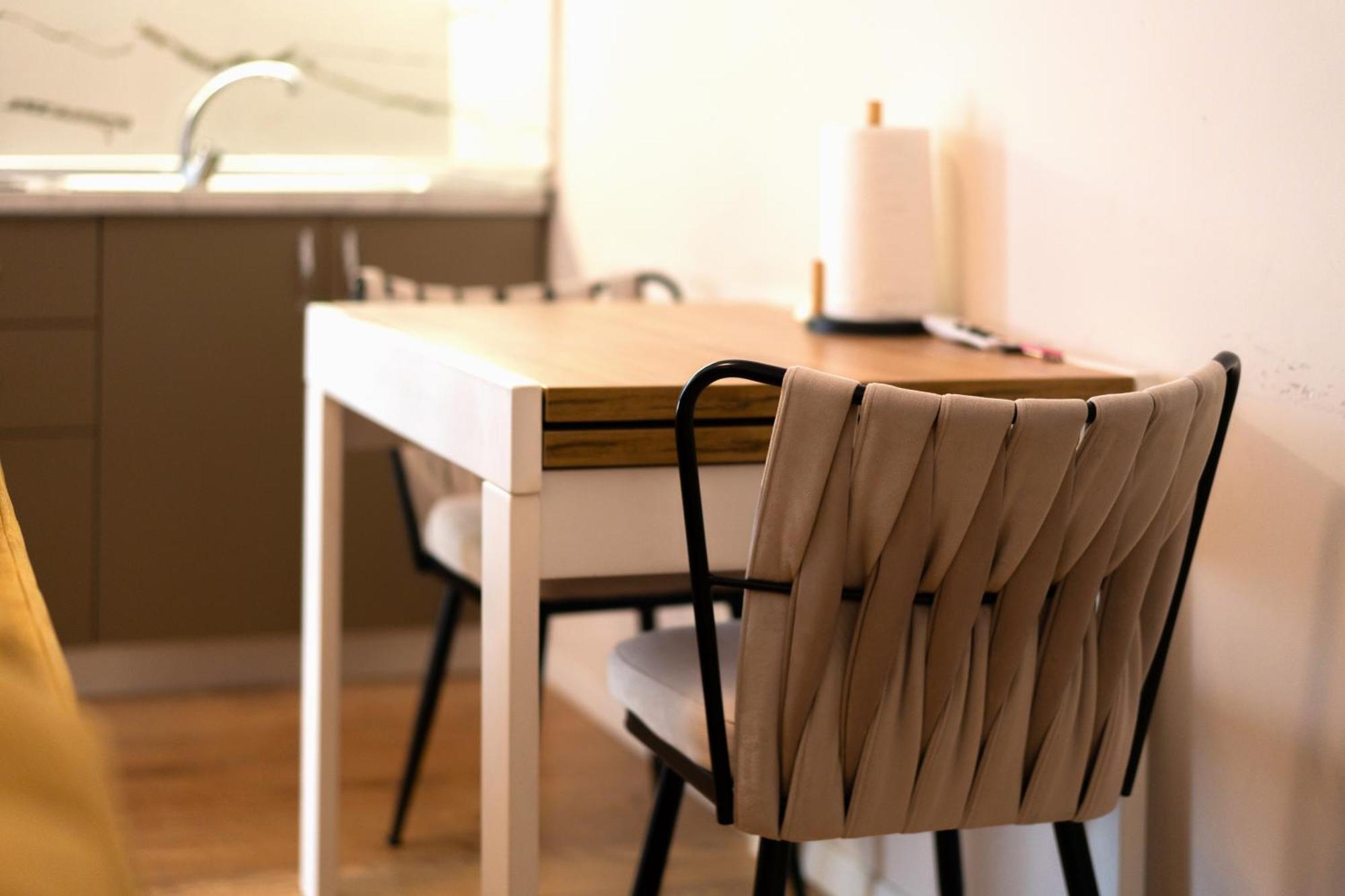 Colorful Comfy Condo Central Tirana Bagian luar foto